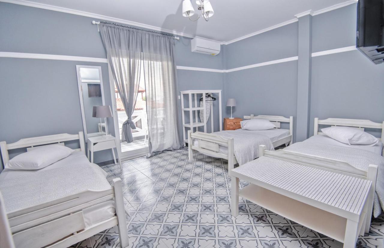 Retro Luxury Rooms Olympic Beach Exterior photo