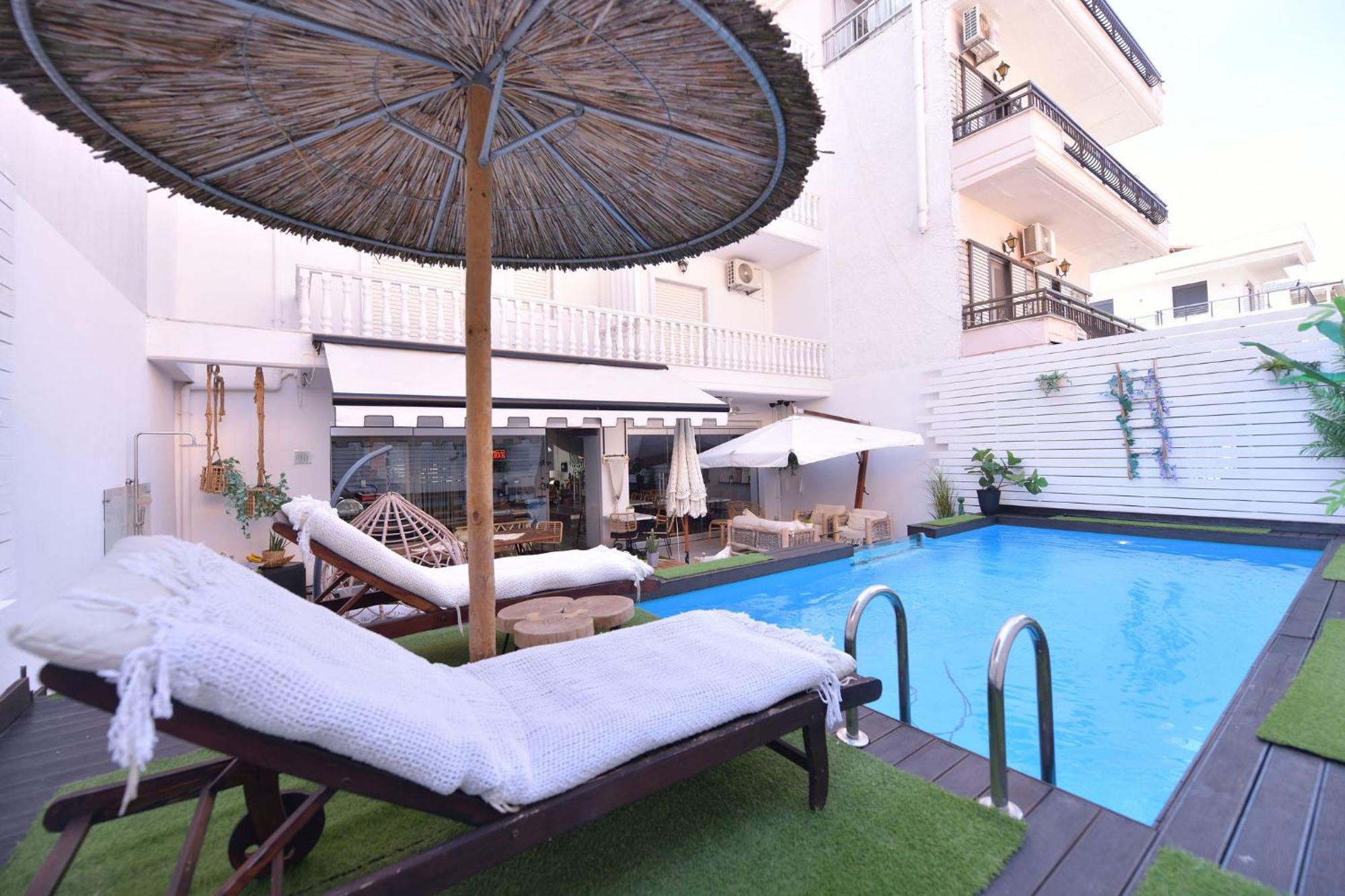 Retro Luxury Rooms Olympic Beach Exterior photo