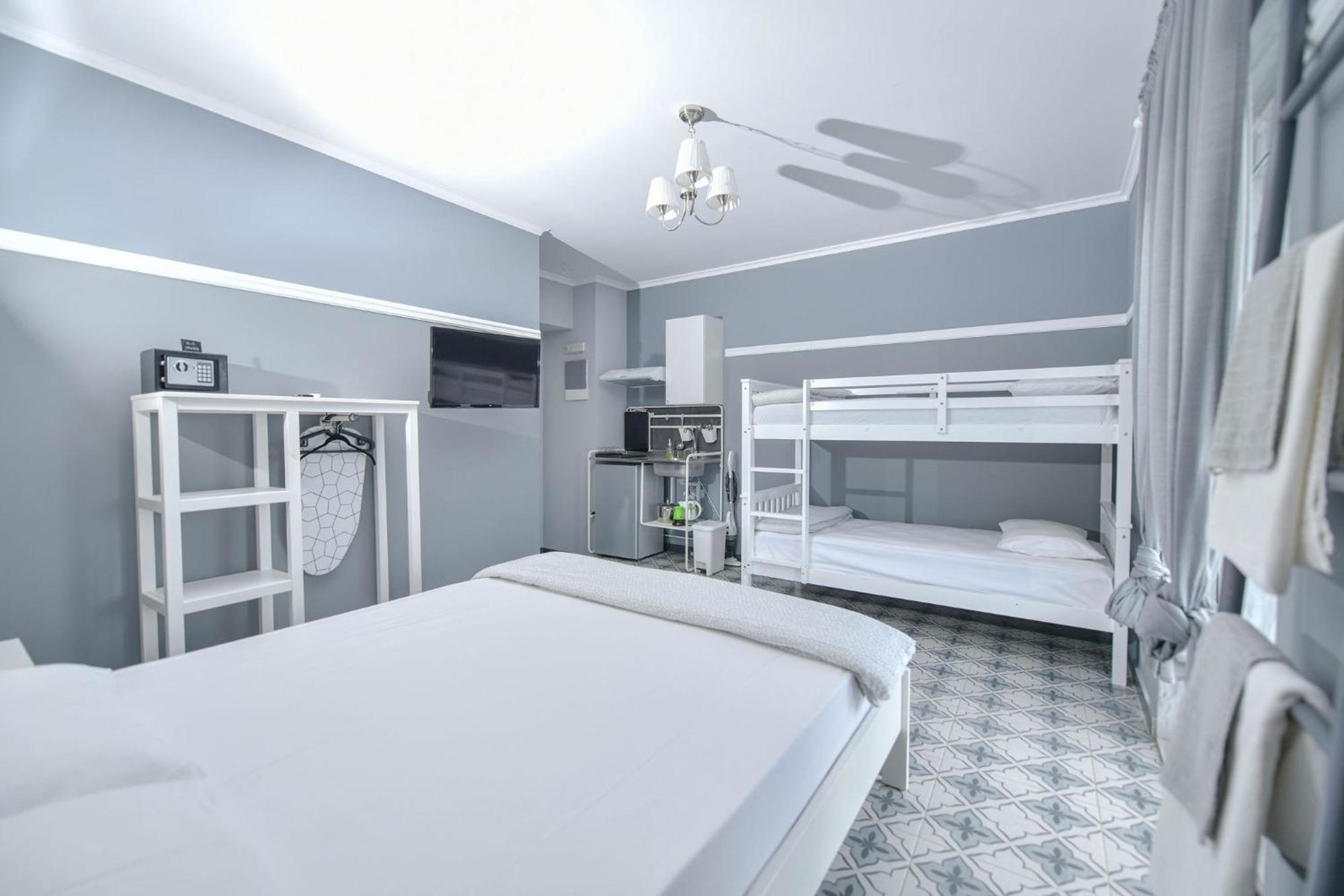 Retro Luxury Rooms Olympic Beach Exterior photo