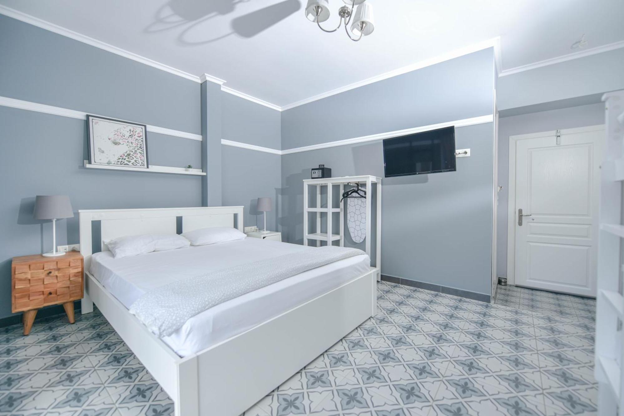 Retro Luxury Rooms Olympic Beach Exterior photo