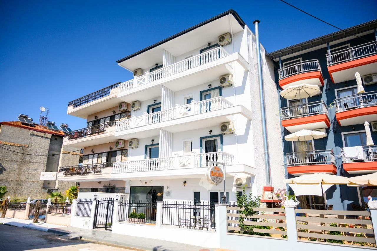 Retro Luxury Rooms Olympic Beach Exterior photo